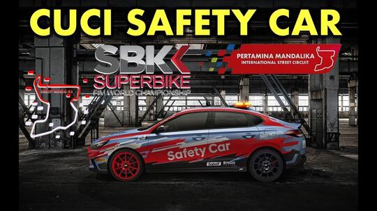 Gaharnya Balapan Hilang Seketika Di Mandalika,Mobil Dorna Steam Dengan Kearifan Lokal