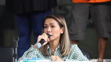 NIRINA ZUBIR WALKOUT DARI TV ONE