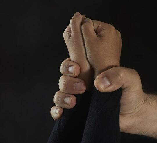 Dia yang Diperkosa, Dia Juga yang Dihakimi Massa! Miris Banget Ceritanya