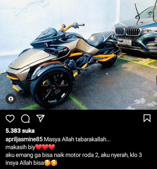 Tuai Kritikan, Intip Potret April Jasmine Naik Motor Gede ke Mal