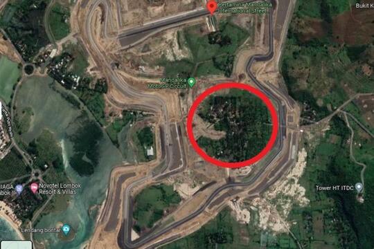 Dibalik Semaraknya WSBK Mandalika 2021, Ada Warga yang Tinggal di Tengah Sirkuit!