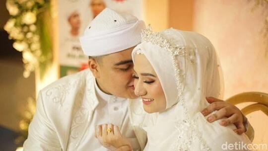 Ameer Azzikra Meninggal, Istri: Terima Kasih Sudah Meminangku Jadi Khadijahmu
