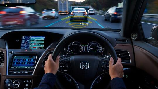 Pengen Mudah Nyetir Mobil Manual? Ini Tipsnya