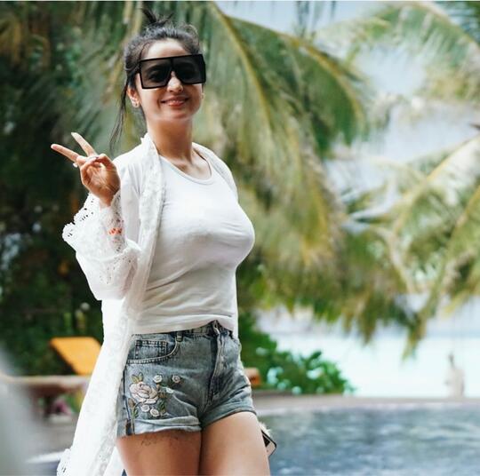 Siapa Sangka! Artis-Artis Indo Seksi Ini Ternyata Dulunya Pernah Di Bui