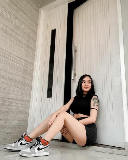 Tegar dan Kuat! Inilah Artis-Artis Yang Ditinggal Mantan Pacar Saat Lagi Hamil