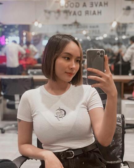 Tegar dan Kuat! Inilah Artis-Artis Yang Ditinggal Mantan Pacar Saat Lagi Hamil