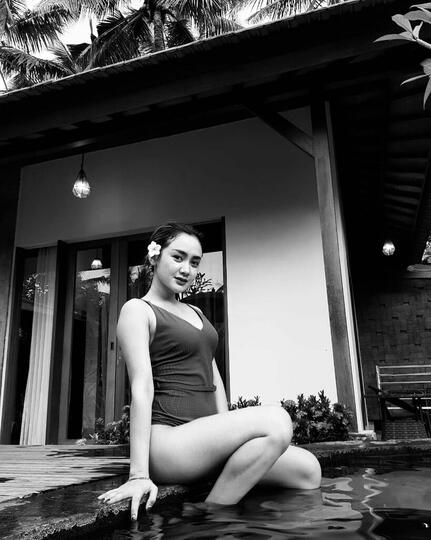 Keren! Inilah Jawaban 5 Artis Super Sexy Saat Di Tawar Om-Om Untuk Tidur Bareng