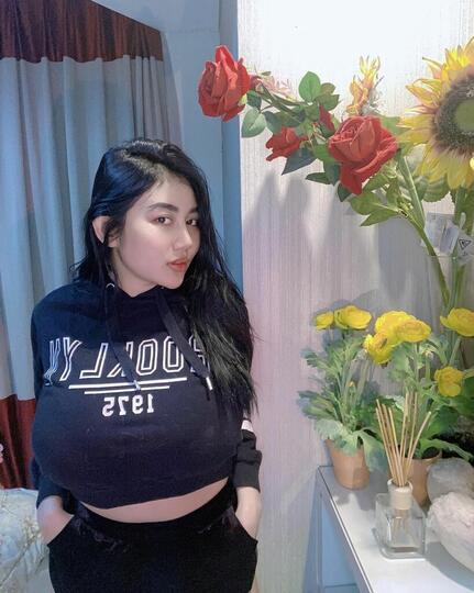 Keren! Inilah Jawaban 5 Artis Super Sexy Saat Di Tawar Om-Om Untuk Tidur Bareng