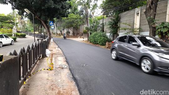 Mana Lubang Air Sumur Resapan Lebak Bulus Usai Diaspal?
