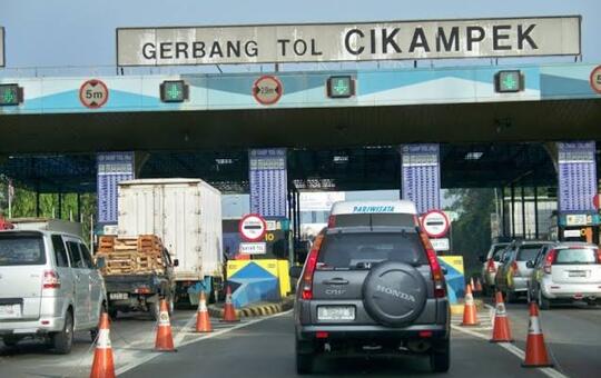 Di Tol Gak Cuma Modal Injak Gas, Tapi Ketahui Ini Agar Perjalananmu Lancar & Selamat