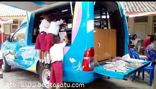 Masyarakat Bukan Malas Membaca, Tapi Kurang Bahan Bacaan