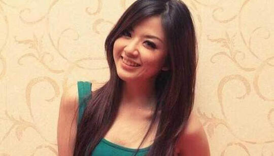 Bikin Salfok! 3 Artis Presenter yang Cantik dan Seksi Terkanal Pada Jamannya (Part 2)