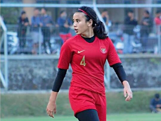 Shalika Aurelia Viandrisa, Bermain Di Roma CF Italia, Banggakan Timnas Indonesia