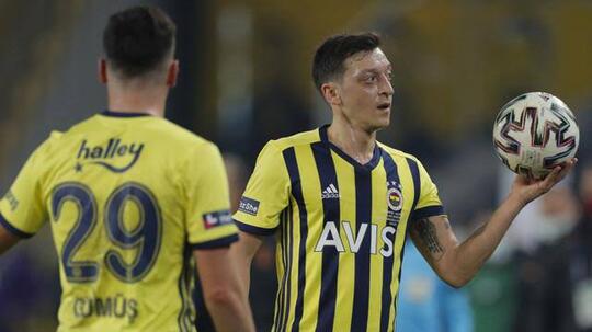 Rumor "Mesut Ozil" Dinilai Hanya Cari Sensasi Untuk Menaikkan Pamor RANS Cilegon