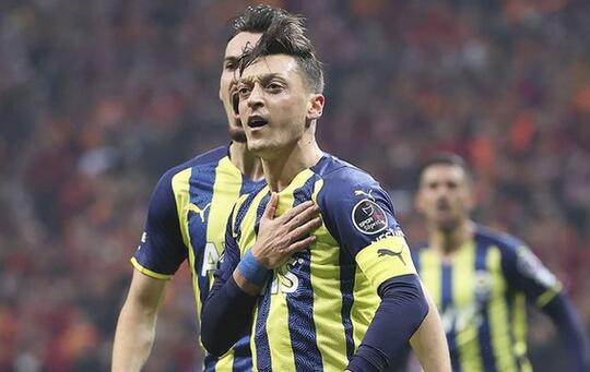 Rumor "Mesut Ozil" Dinilai Hanya Cari Sensasi Untuk Menaikkan Pamor RANS Cilegon