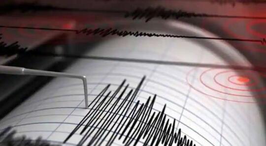 Breaking News: Gempa Besar Guncang Jakarta