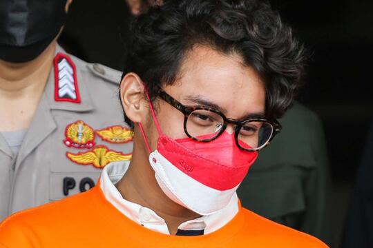 Banyak Artis Terjerat, Sebaiknya Pemakai Narkoba Direhabilitasi atau Dibui?