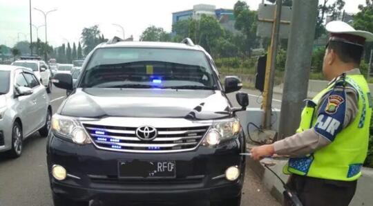 Plat RF Dan Strobo Tidak Kebal Lagi, Siap Kena Tilang, Nih Infonya!