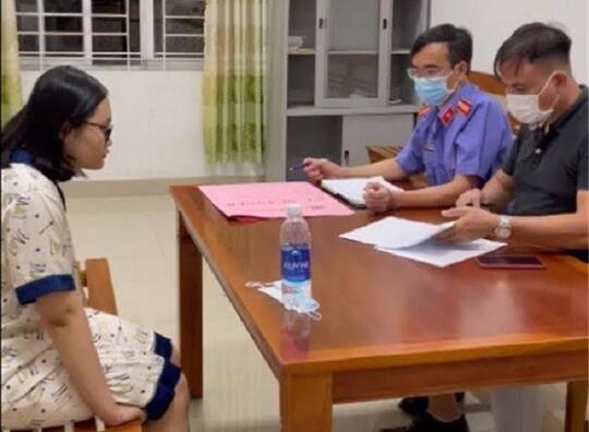 Mahasiswa Cantik ini Gunakan Racun "Sianida" Untuk Bunuh Ayah Kandungnya Sendiri