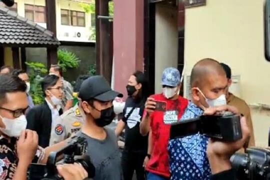 Hadfana Firdaus, Penendang Sesajen Memperburuk Cara Beragama