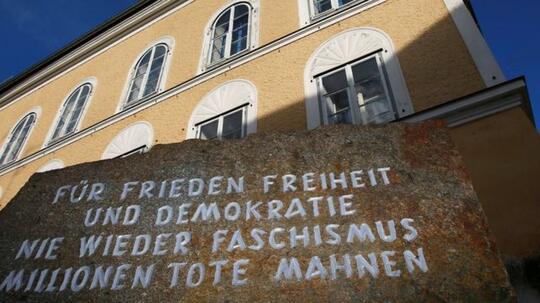 Sisi Lain Tentang Adolf Hitler!