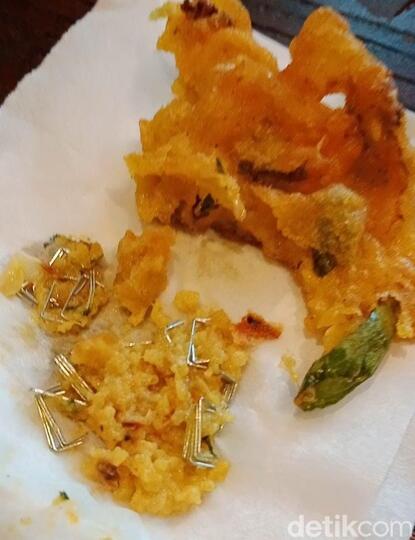 Ngeri! Pengunjung Kafe di Medan Makan Gorengan Isi Anak Hekter