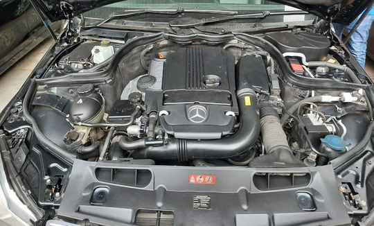 Kepincut Meminang Mercedes-Benz Eks Taksi? Perhatikan Bagian-bagian Ini