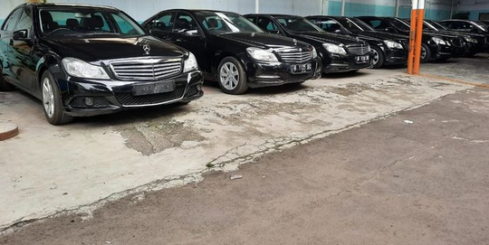 Kepincut Meminang Mercedes-Benz Eks Taksi? Perhatikan Bagian-bagian Ini