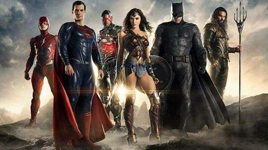 Kenapa DC Gagal Saingi MCU? Salah Satunya Karena Warner Bros Musuhi Fansnya Sendiri