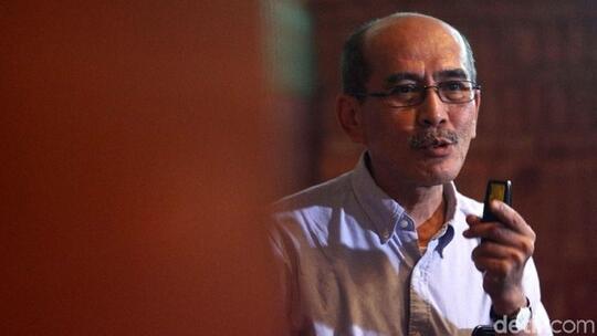 Faisal Basri Ramal Pemerintahan Ambruk Sebelum 2024
