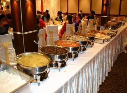 2vendor kerja rodi, nyanyi sampe suara serak, cape2 sediakan catering, KAGA DIBAYAR !