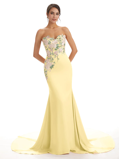 7 Bridesmaid Dresses to Wear Elegantly 