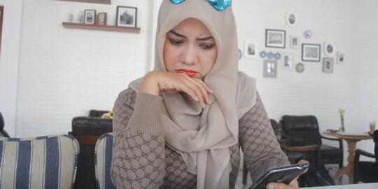 Demi Gengsi Rela Berhutang Agar Bisa Pamer Hidup Glamor, Yakin Merasa Bahagia?