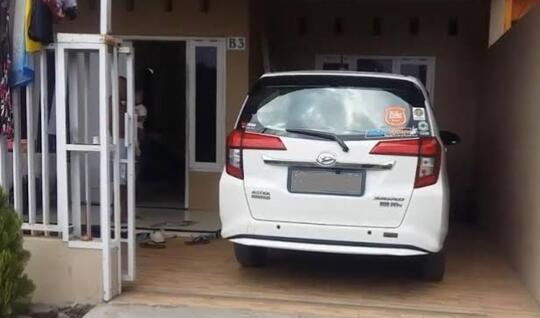 Ini Loh, Untungnya Punya Garasi Dulu Baru Punya Mobil!