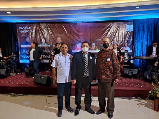 FORGUPAKI MERAYAKAN PASKAH, DAN TALKSHOW
