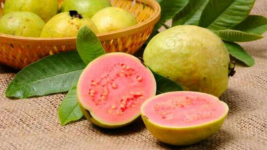Ternyata Buah yang Sangat Populer ini Bukan Asli dari Indonesia