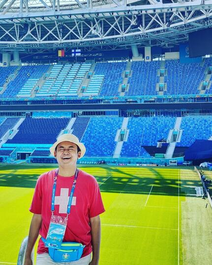 Petugas Doping, Jurnalis, Dokter dan Ketua orang Indonesia di Rusia ( Arya Pradana )