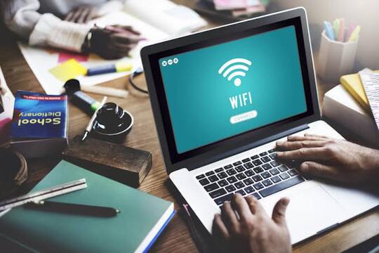 VIRAL ! Tetangga 'NUMPANG' Wifi Tapi Ngga Sadar Diri, Netizen Ini Curhat Di Medsos !