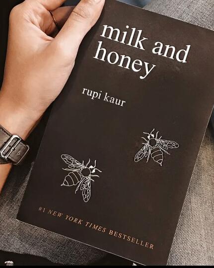 Inilah 10 Buku yang Pernah di Baca Maudy Ayunda, Tertarik untuk Baca?