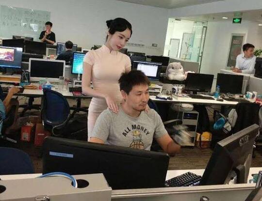 Masuk Kerja Lewat 'Orang Dalam' Tidaklah Senikmat Yang Kalian Pikirkan