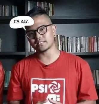 Pakai Ban Kapten Pelangi Saat Membela Selebrity FC, Darius Sinathrya Dihujat Netizen