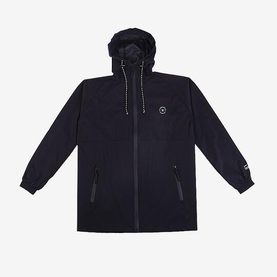 14 Rekomendasi Jaket Windbreaker Brand Lokal, Kualitasnya Bagus Gan!