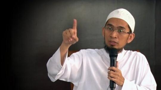 Adi Hidayat Ungkap Mimpinya Lihat Pemuda Berenang dan Tersenyum, Teringat Eril