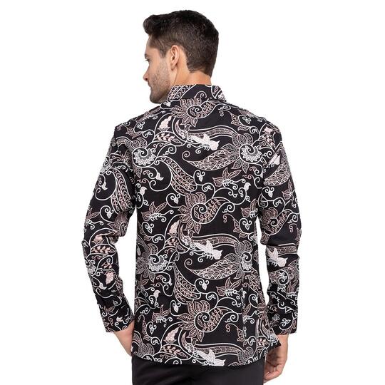 10 Rekomendasi Kemeja Batik Brand Lokal, Berkualitas dan Kekinian