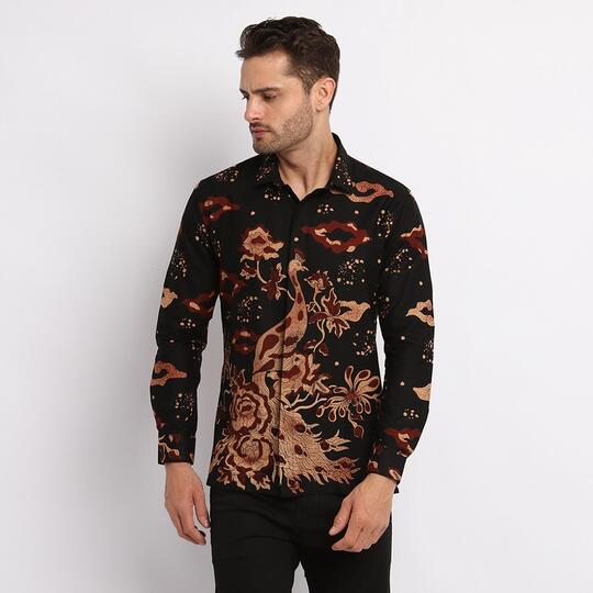 10 Rekomendasi Kemeja Batik Brand Lokal, Berkualitas dan Kekinian