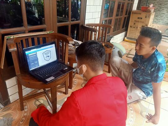 KKN MAHASISWA UNTAG SURABAYA MENGADAKAN SOSIALISASI DAN PENDAMPINGAN UMKM