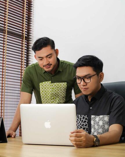 Beli Kemeja Bisa Custom Kerah dan Lengan? Bahas Layanan Custom Kemeja Nakabi