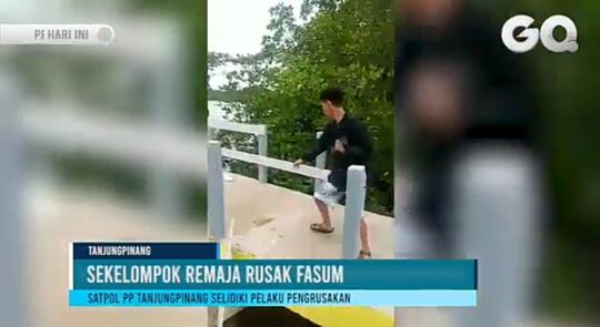 Sekumpulan Remaja Rusak Fasilitas Umum Objek Wisata Kota Rebah, Demi Konten Lagi?