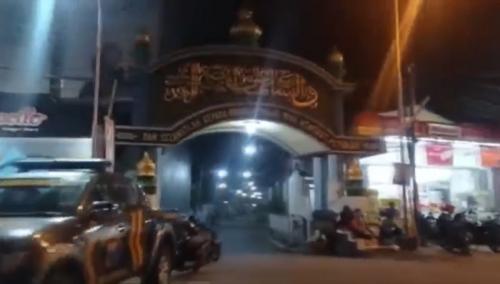 Massa Bersenjata Airsoft Gun Kepung Polisi saat Tangkap Anak Kiai Pelaku Pencabulan