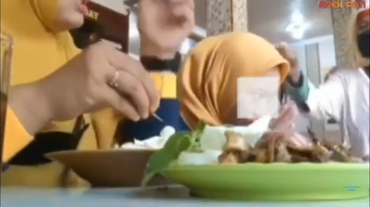 Hal Apa yang Dilakukan Gansis Saat Tidak Memberi Pengemis Lalu Digetok Kepalanya?